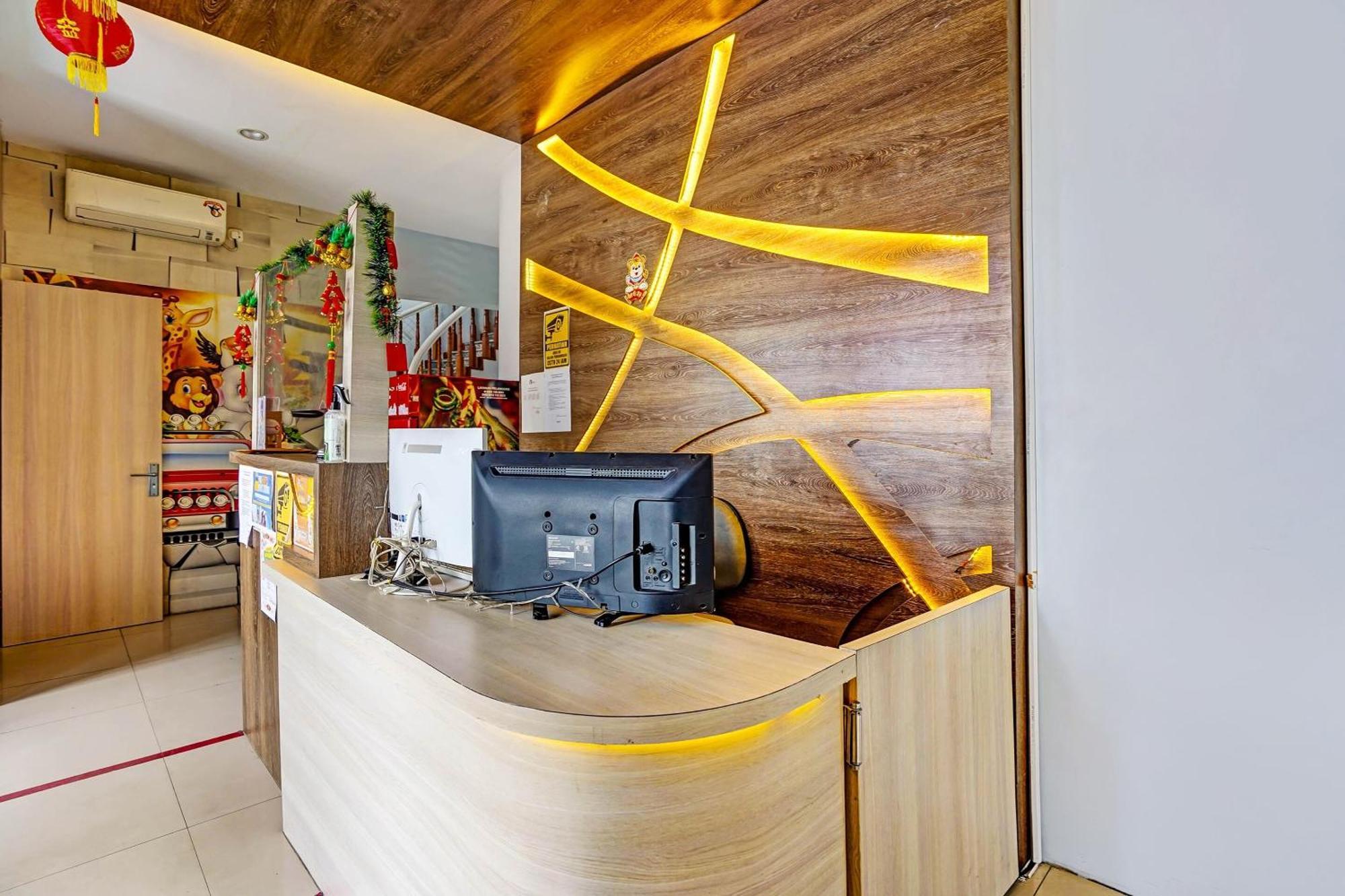 Capital O 90888 Bintang Diponggo Residence Surabaya Exteriör bild