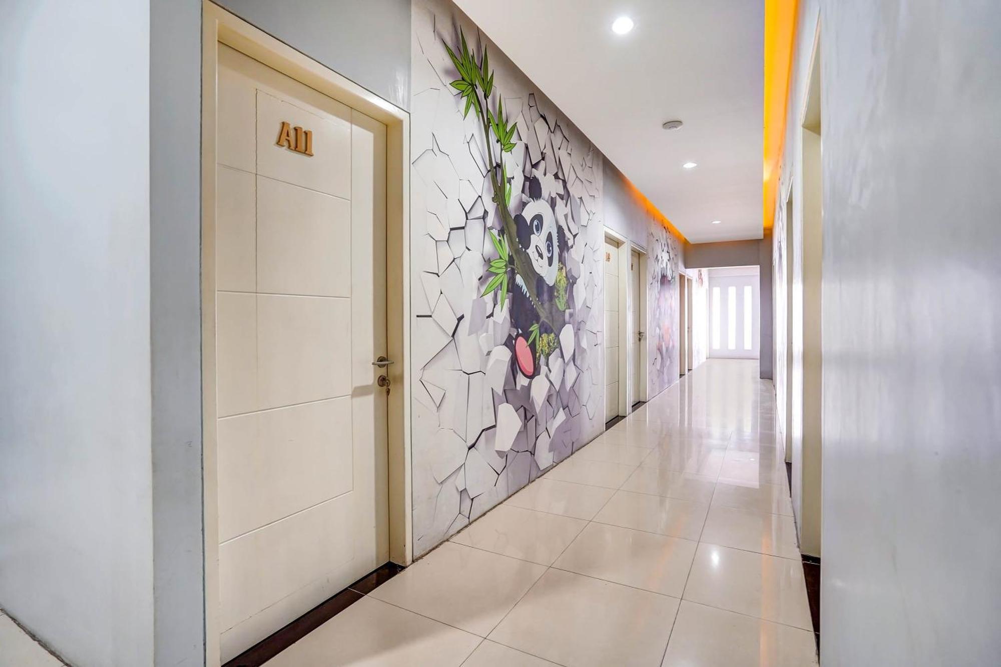 Capital O 90888 Bintang Diponggo Residence Surabaya Exteriör bild
